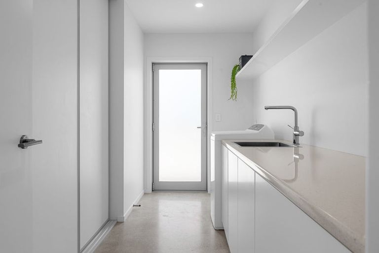 Photo of property in 77 Alan Livingston Drive, Cambridge, 3434