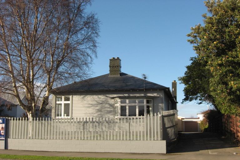 Photo of property in 1/1004 Colombo Street, St Albans, Christchurch, 8014