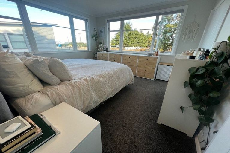Photo of property in 6 Princess Street, Martinborough, 5711