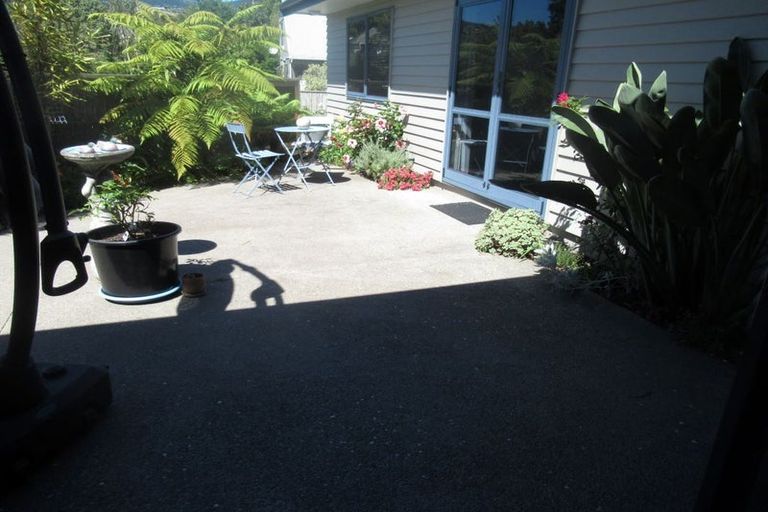 Photo of property in 3 Moss Lane, Raumati Beach, Paraparaumu, 5032
