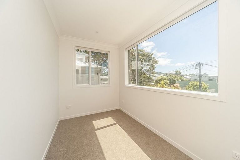 Photo of property in 58 Mortimer Terrace, Brooklyn, Wellington, 6021