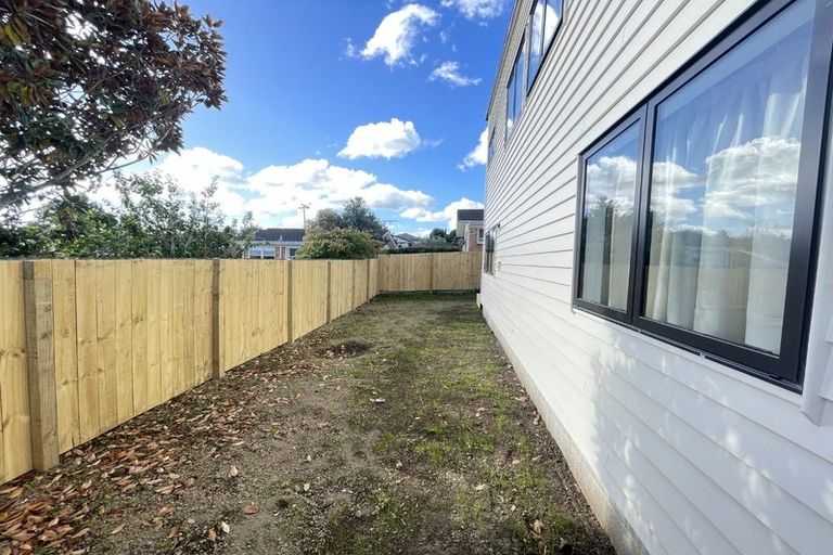 Photo of property in 13c Edinburgh Avenue, Rosehill, Papakura, 2113