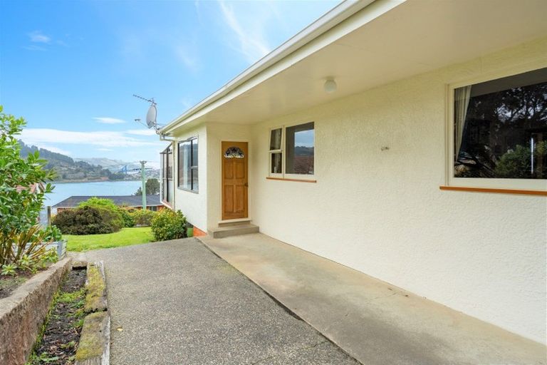 Photo of property in 15 Clyde Street, Roseneath, Port Chalmers, 9023
