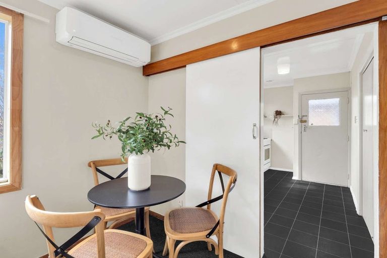 Photo of property in 2/84 Linton Street, West End, Palmerston North, 4410