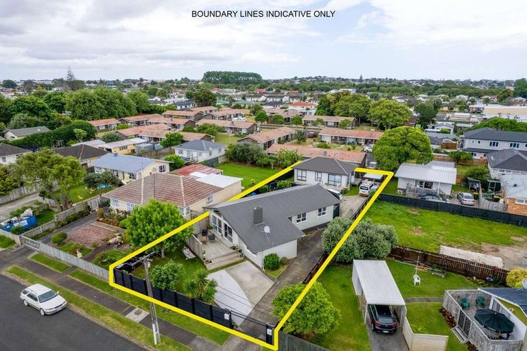 Photo of property in 32 Mervan Street, Mangere East, Auckland, 2024