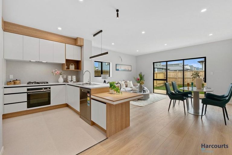 Photo of property in 39 Hari Road, Karaka, 2113