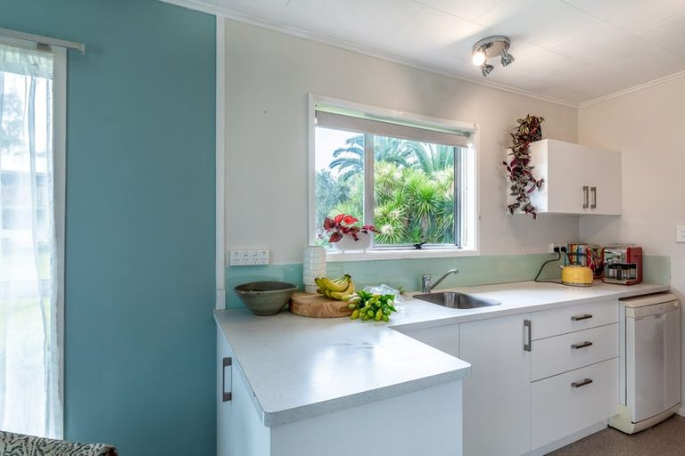 Photo of property in 2/14 Claridge Street, Glen Eden, Auckland, 0602