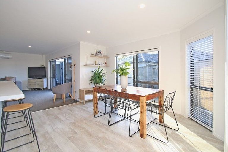 Photo of property in 42 Marion Crescent, Papamoa Beach, Papamoa, 3118