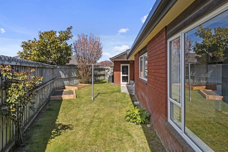 Photo of property in 24 Sea Eagles Place, North New Brighton, Christchurch, 8083