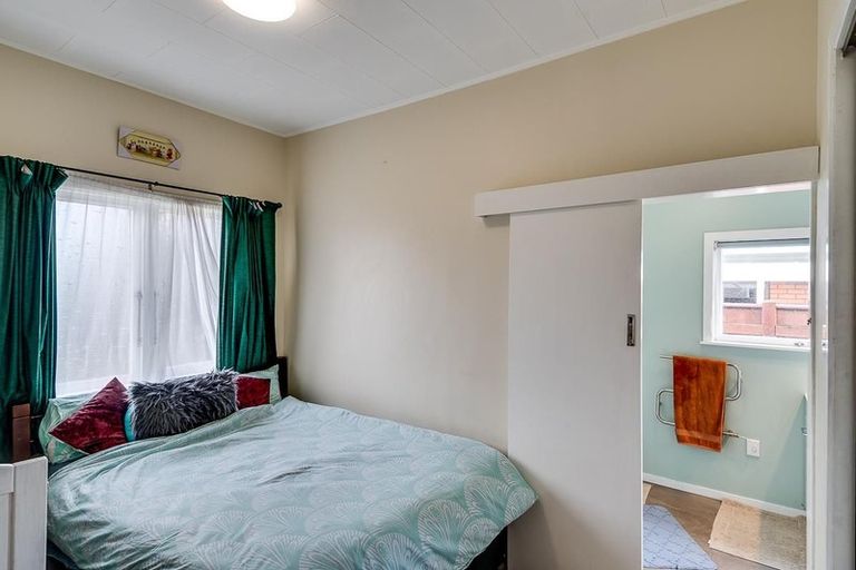 Photo of property in 215 Nottingley Road, Frimley, Hastings, 4120