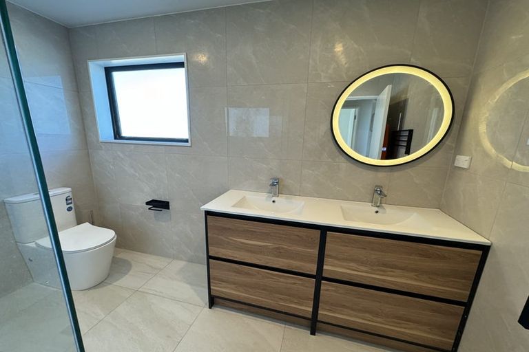 Photo of property in 343 Flat Bush School Road, Flat Bush, Auckland, 2019