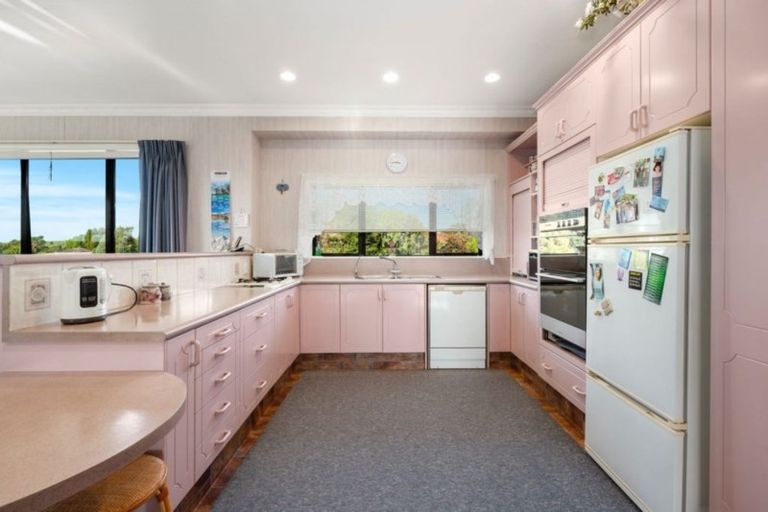 Photo of property in 166 Baird Road, Tokoroa, 3491