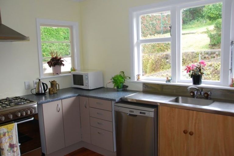 Photo of property in 127 Broderick Road, Johnsonville, Wellington, 6037