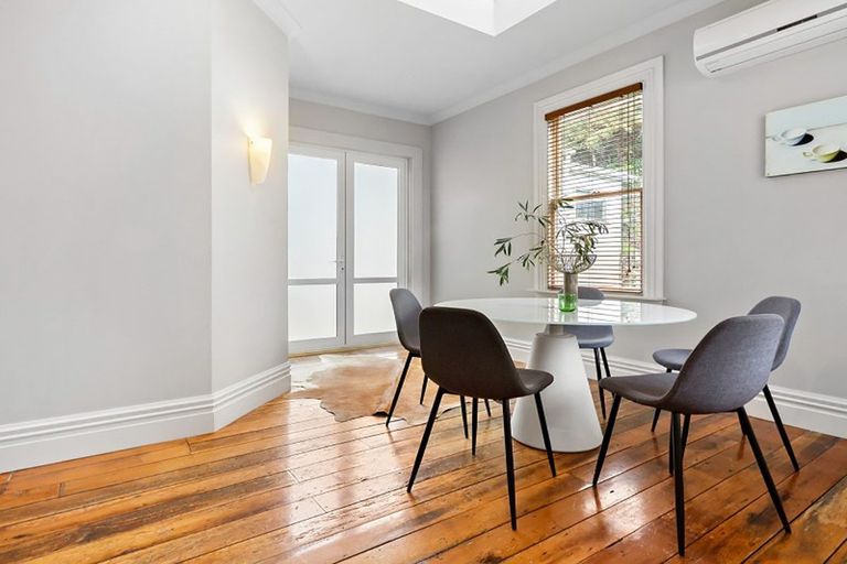 Photo of property in 38 Todman Street, Brooklyn, Wellington, 6021