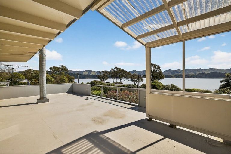 Photo of property in 420 Marine Drive, Charteris Bay, Lyttelton, 8971
