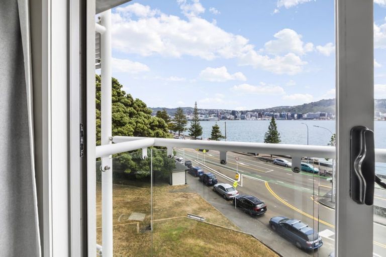 Photo of property in The Capital, 11/370 Oriental Parade, Oriental Bay, Wellington, 6011