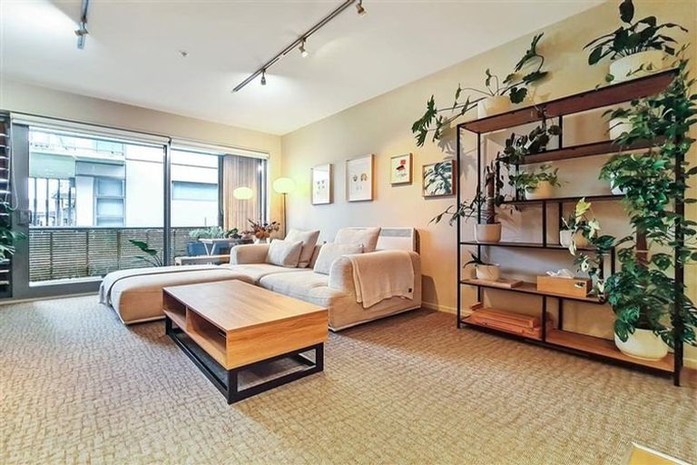 Photo of property in Revolucion Apartments, 204/28w Torrens Terrace, Mount Cook, Wellington, 6011