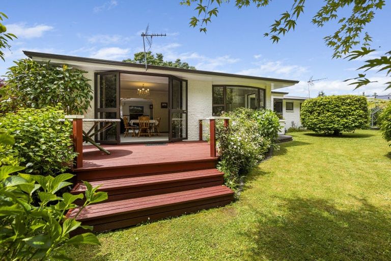 Photo of property in 14 Tainui Terrace, Inglewood, 4330