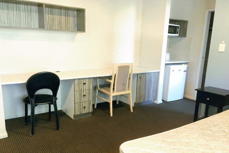 Photo of property in 42 Newnham Terrace, Upper Riccarton, Christchurch, 8041