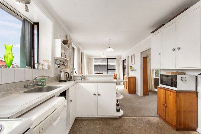 Photo of property in 19 Claridges Road, Casebrook, Christchurch, 8051