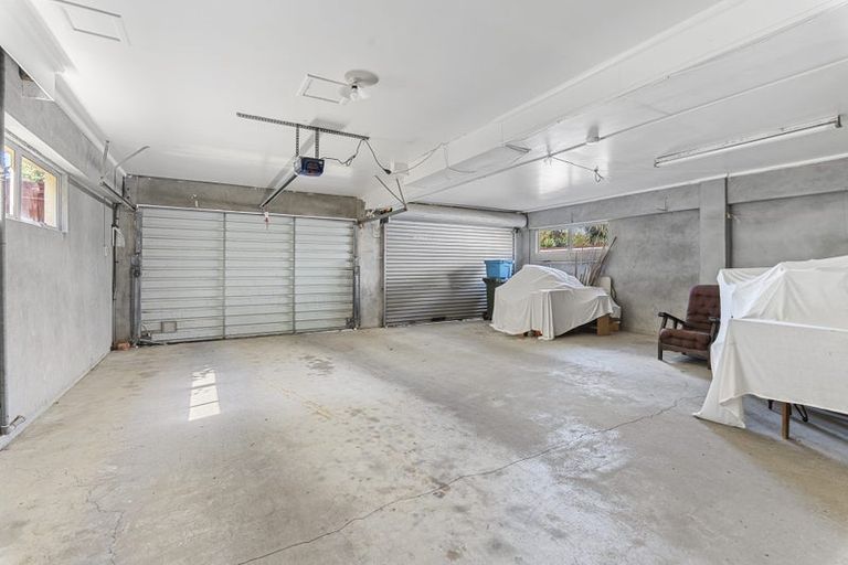 Photo of property in 34 Hamblyn Street, Strandon, New Plymouth, 4312