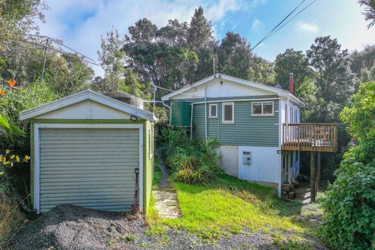 Photo of property in 1586 Port Charles Road, Port Charles, Coromandel, 3584