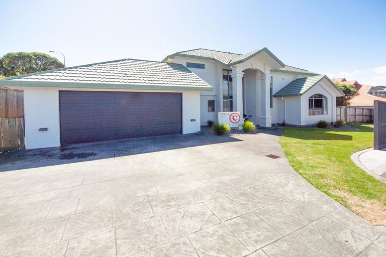 Photo of property in 10 Marford Grove, Churton Park, Wellington, 6037