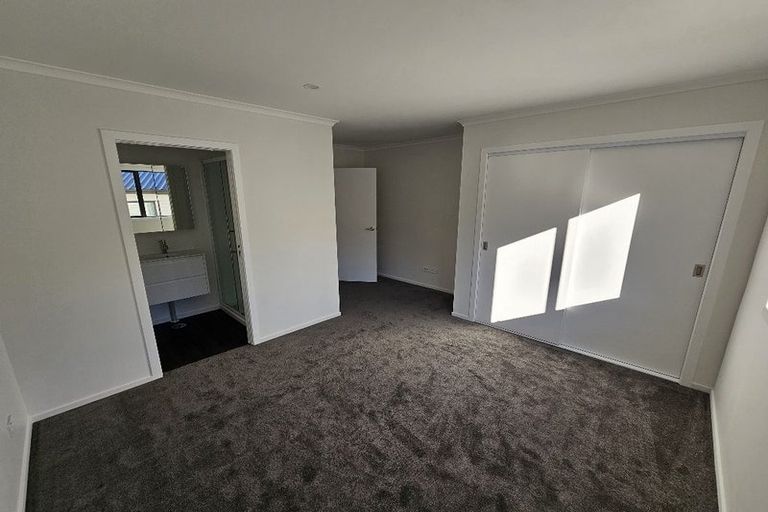 Photo of property in 1d Ingram Street, Naenae, Lower Hutt, 5011