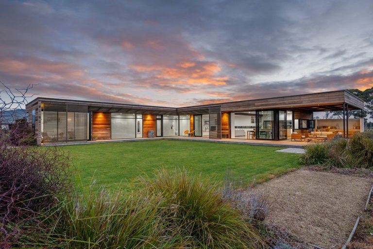 Photo of property in 70 Quaifes Road, Halswell, Christchurch, 8025