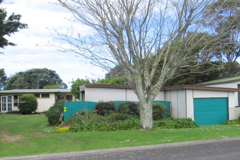 Photo of property in 8 Athenree Road, Athenree, Katikati, 3177