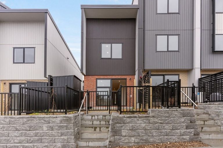 Photo of property in 74 Selo Street, Glen Eden, Auckland, 0602