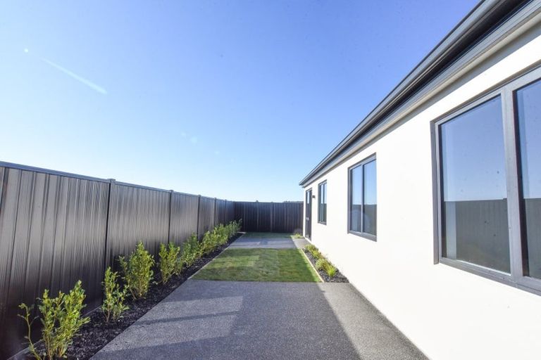 Photo of property in 40 Mcgarry Drive, Kaiapoi, 7630