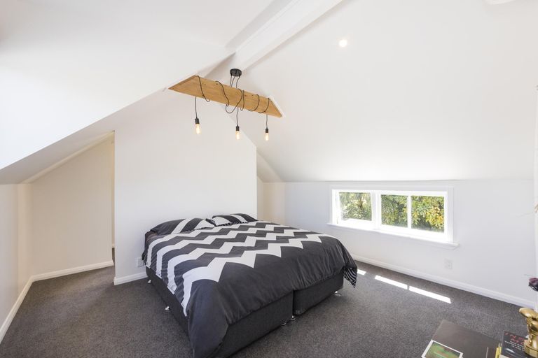 Photo of property in 7 Perrin Place, Kelvin Grove, Palmerston North, 4414