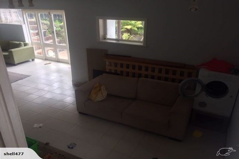 Photo of property in 25 Rosehill Drive, Rosehill, Papakura, 2113