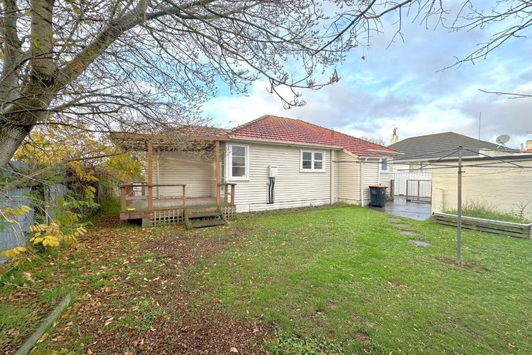 Photo of property in 102 Vogel Street, Roslyn, Palmerston North, 4414