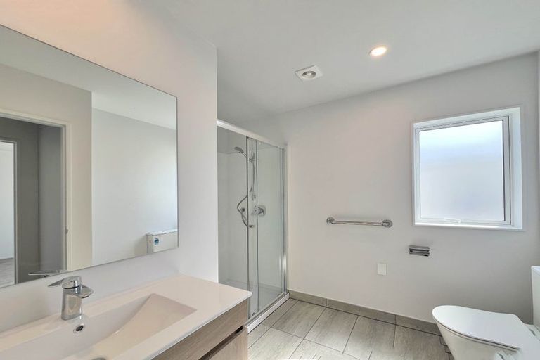 Photo of property in 2/16 Gaye Crescent, Otara, Auckland, 2023