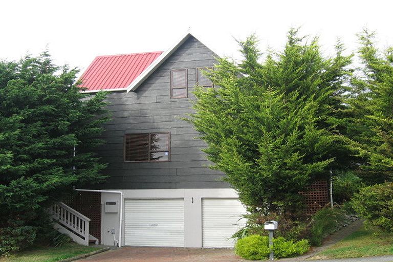 Photo of property in 3 Shaftesbury Grove, Stokes Valley, Lower Hutt, 5019