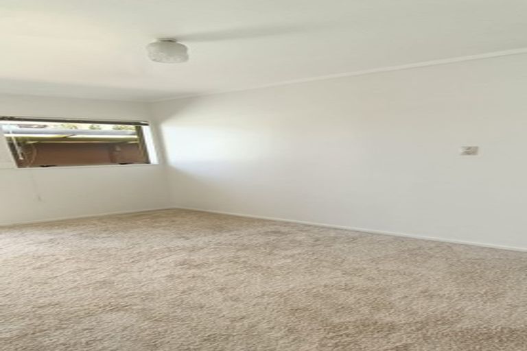 Photo of property in 27 Rushgreen Avenue, Pahurehure, Papakura, 2113