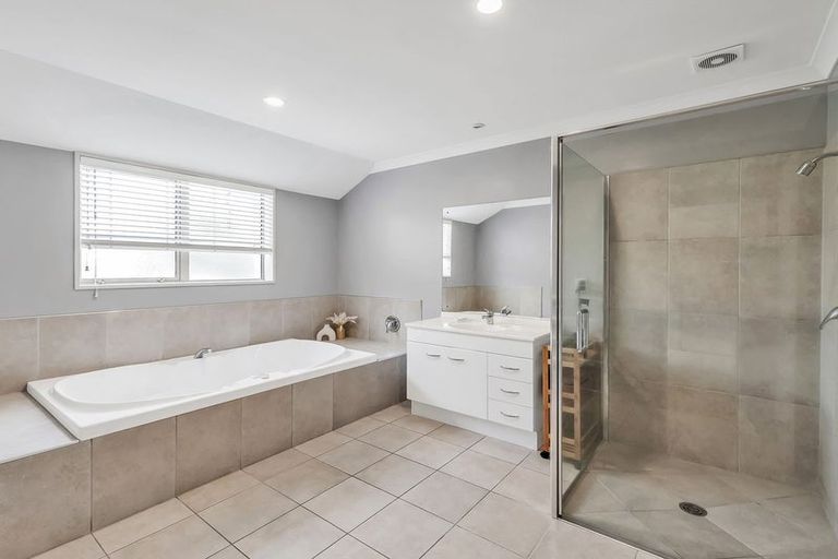 Photo of property in 1 Oldham Place, Darfield, 7510