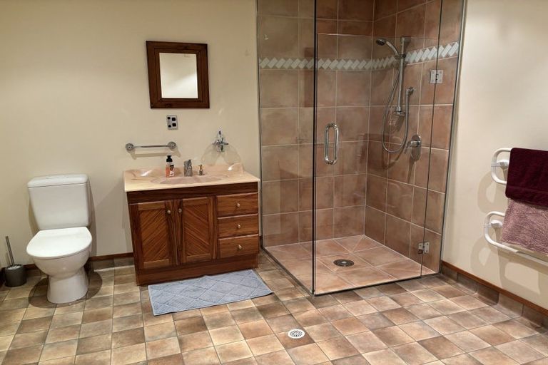 Photo of property in 12 Grove Avenue, Weston, Oamaru, 9401