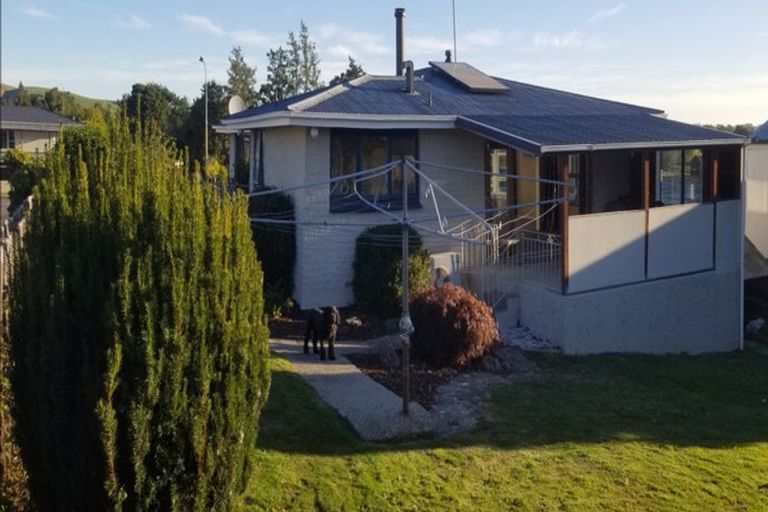 Photo of property in 10 Walker Street, East Gore, Gore, 9710