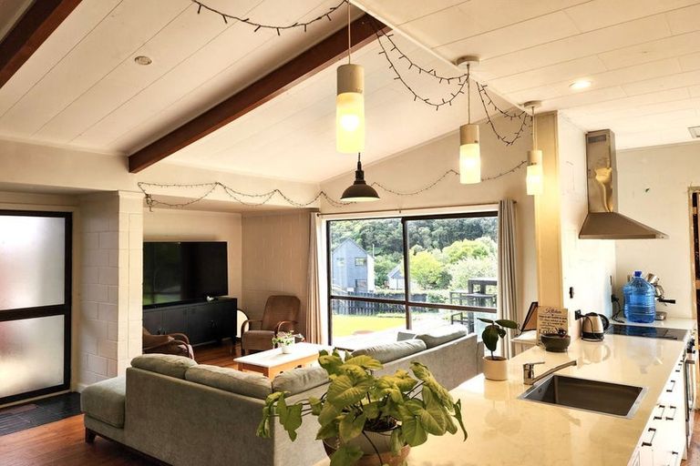 Photo of property in 32 Power Road, Karoro, Greymouth, 7805