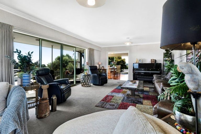 Photo of property in 24 Darwin Crescent, Spotswood, New Plymouth, 4310