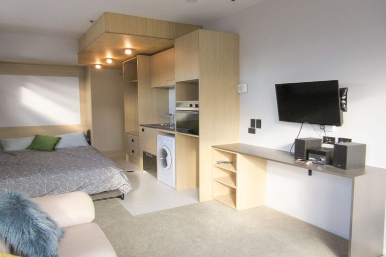 Photo of property in Vedado Apartments, 208/41u Hopper Street, Mount Cook, Wellington, 6011