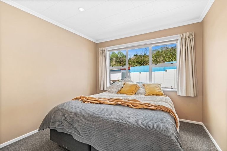 Photo of property in 16 Toetoe Road, Otaika, Whangarei, 0170