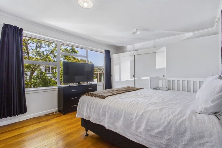 Photo of property in 28 Forest Hill Road, Henderson, Auckland, 0612