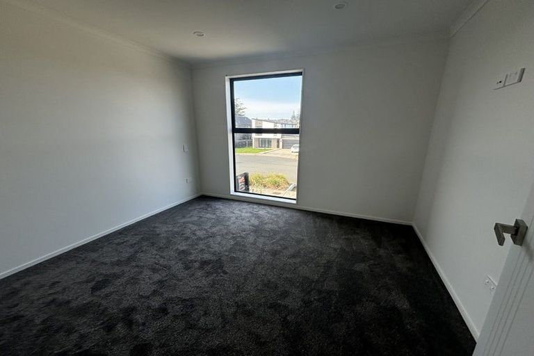 Photo of property in 17 Waikaha Street, Pokeno, 2472