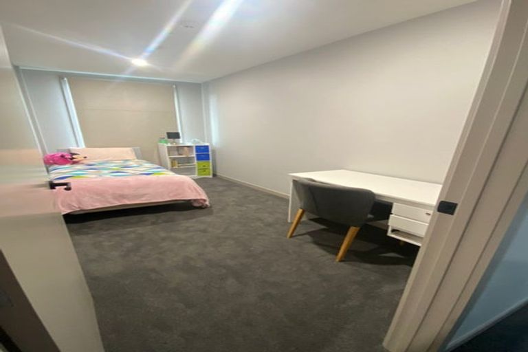 Photo of property in 104/2 Launch Road, Hobsonville, Auckland, 0616