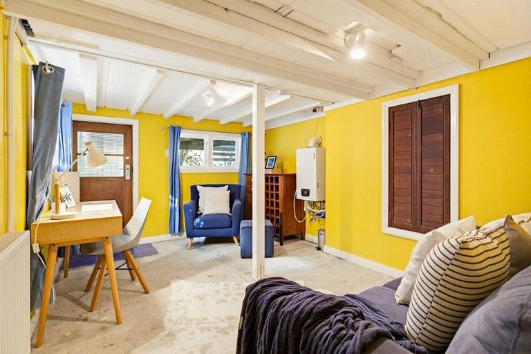 Photo of property in 23 Rothsay Road, Ngaio, Wellington, 6035