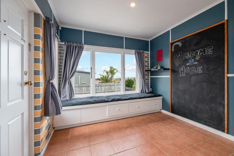 Photo of property in 66 Don Buck Road, Massey, Auckland, 0614